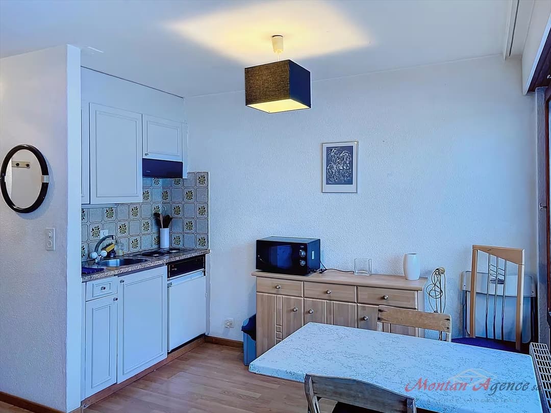 380 – Appartement 1 pièce – 1000CHF