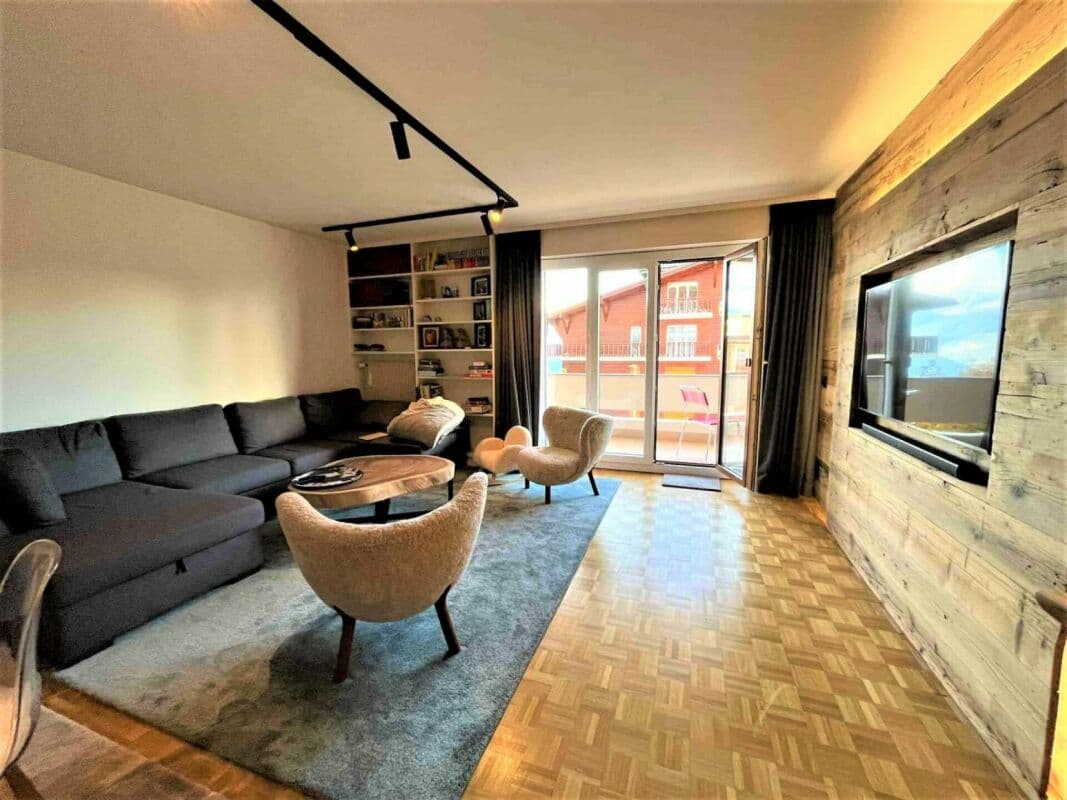 348 – Appartement 4 pièces – 120m²