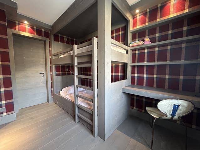 1725 – Appartement 4 pièces – 2450 CHF –