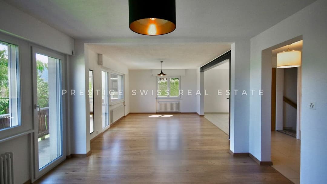1152 – Maison 7 pièces – 960000 CHF – 216 m²