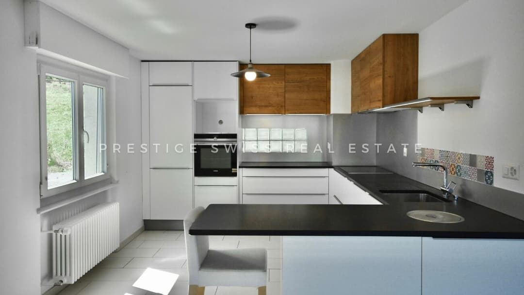 1152 – Maison 7 pièces – 960000 CHF – 216 m²