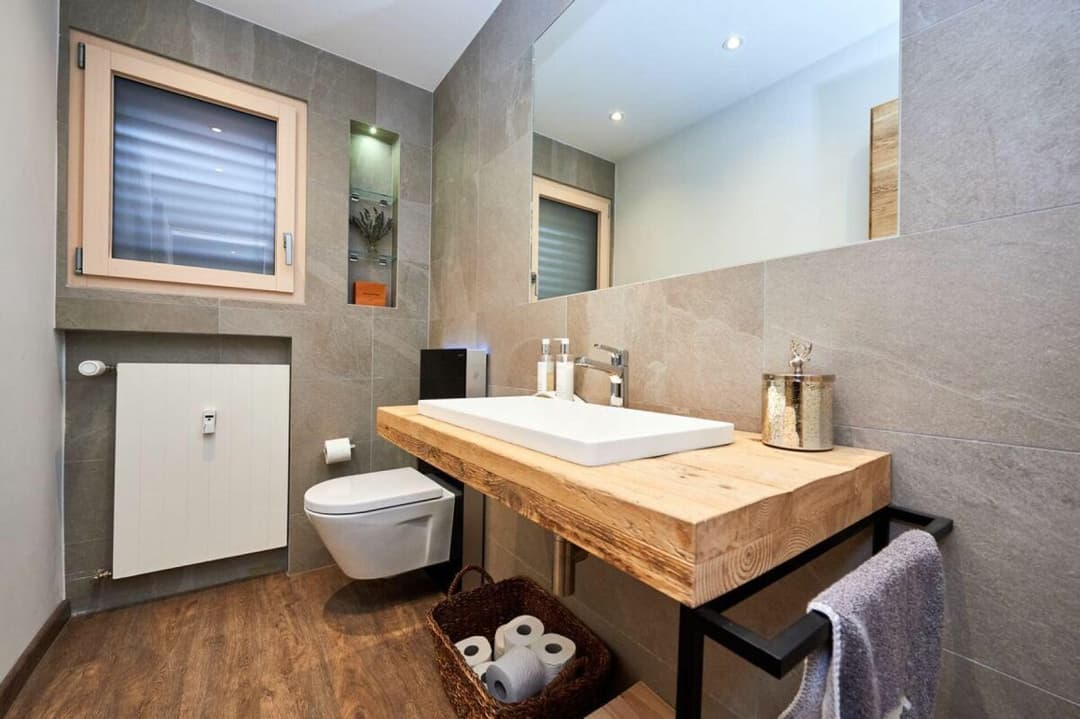 1007 – Appartement – 5pièces – 220 m²