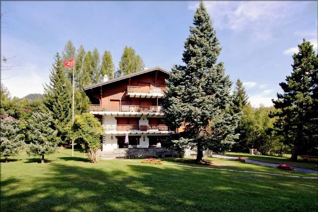 1007 – Appartement – 5pièces – 220 m²