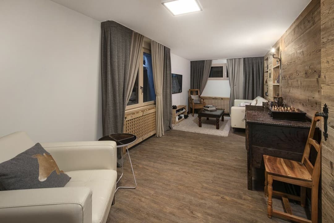 1515 – Appartement 6.5 pièces – 3770000CHF – 232m²