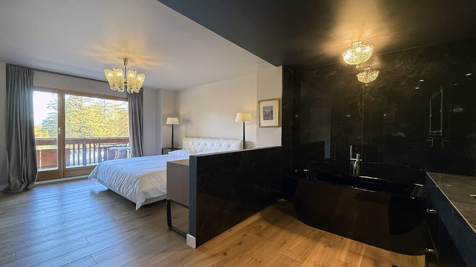 1593 – Appartement – 5.5pièces – 165 m²