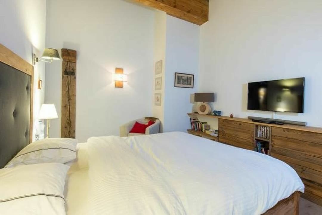 1348 – Appartement 4.5 pièces – 220m²