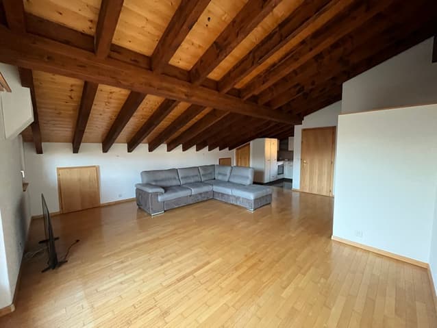 1347- Appartement – 3pièces – 1800CHF – 80 m²