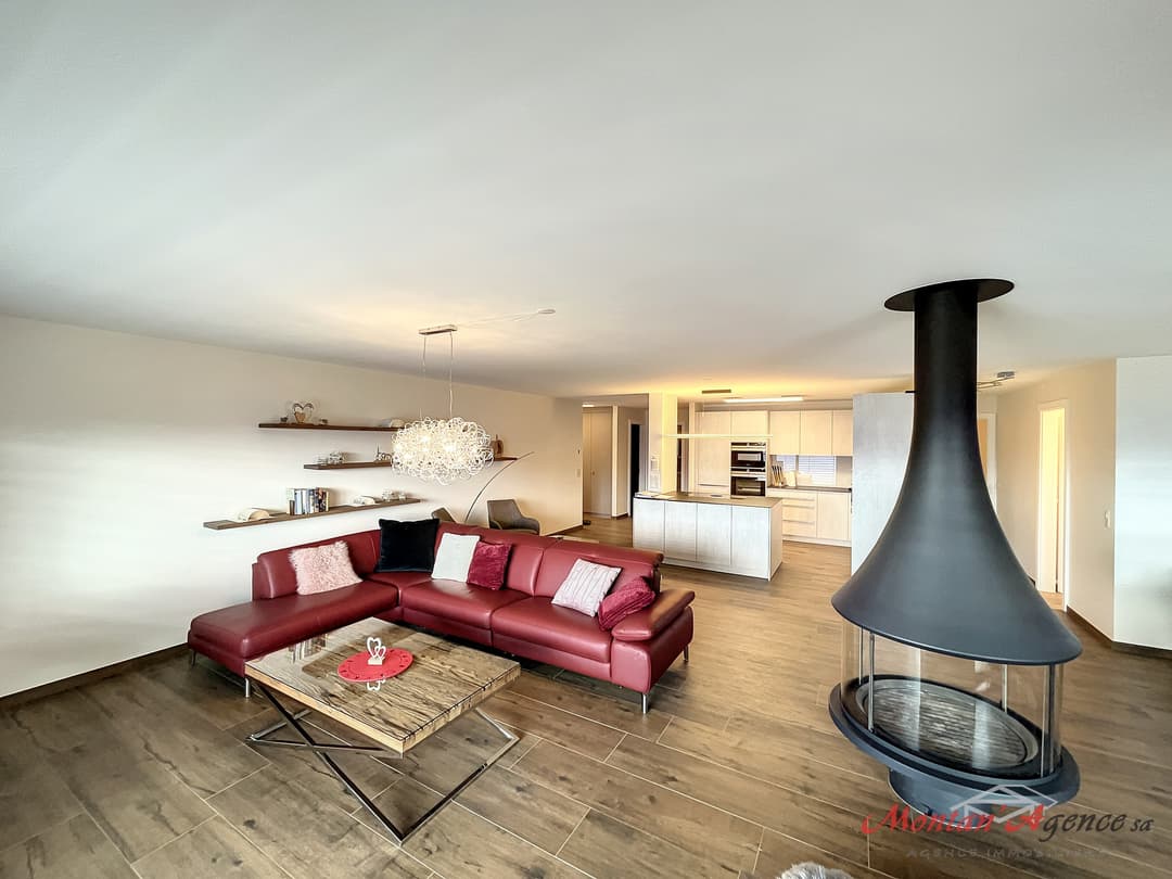 1313 – Appartement – 4pièces – 775.45CHF – 175 m²