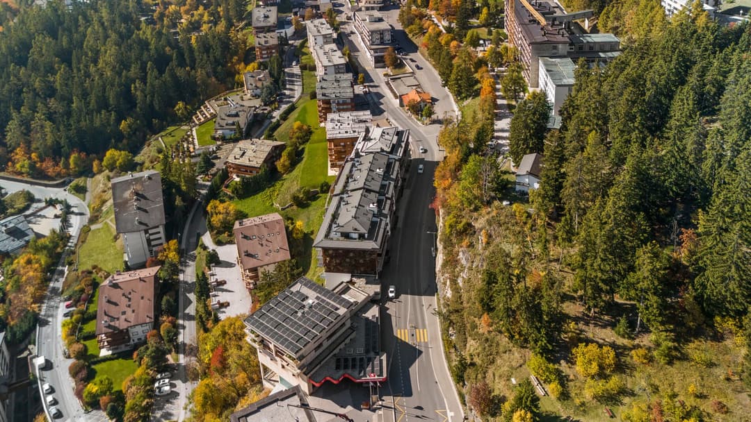 1595 – Commerce – 422000CHF – 67 m²