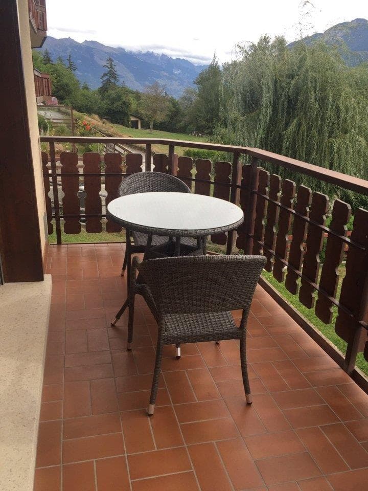 1272 – Appartement – 2.5pièces – 1200CHF