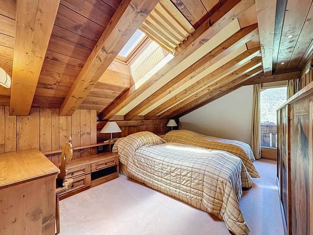 1655 – Appartement 6.5 pièces – 4960000CHF – 241.60 m²