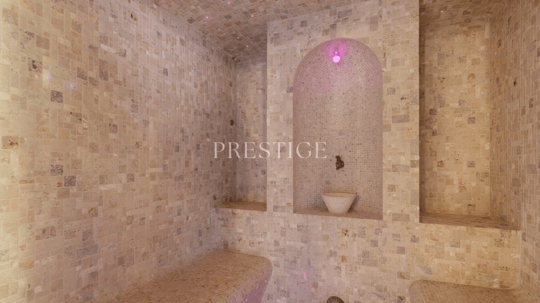 1717 – Appartement 5,5 pièces – 187m²