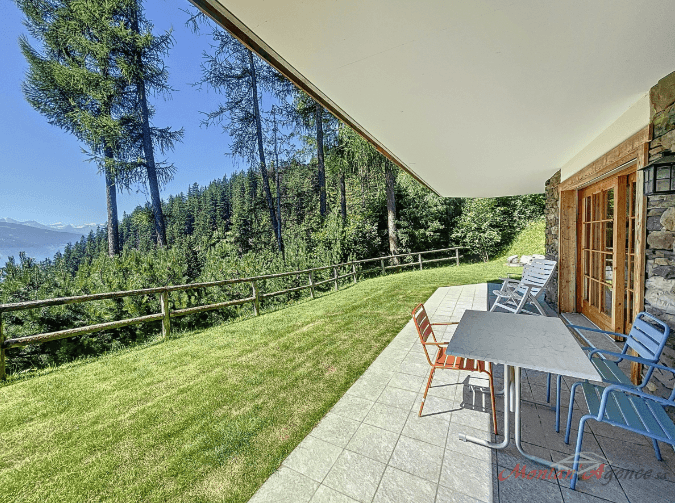 1423 – Appartement 3 pièces – 527.55 CHF – 92m²