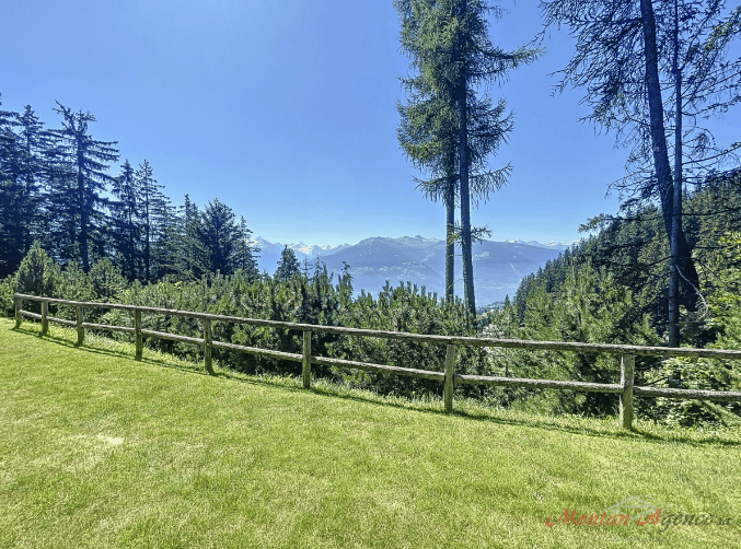 1423 – Appartement 3 pièces – 527.55 CHF – 92m²