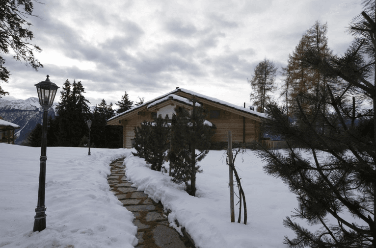 1423 – Appartement 3 pièces – 527.55 CHF – 92m²