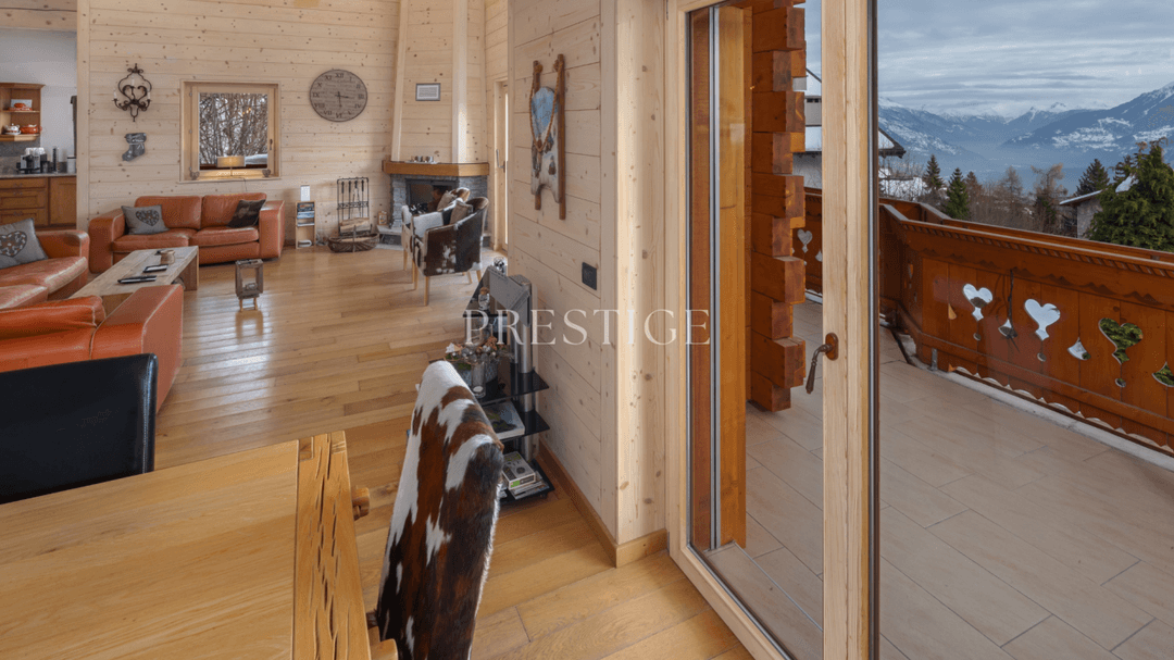 1717 – Appartement 5,5 pièces – 187m²