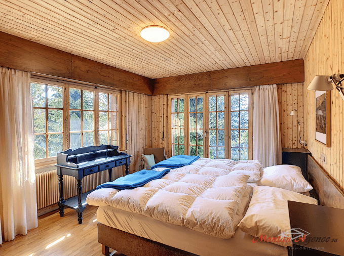 1422 – Maison 7 pièces – 1074.40CHF – 200m²