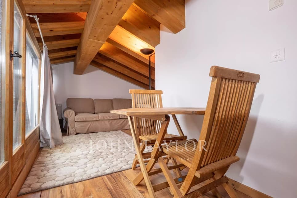 1515 – Appartement – 6pièces – 290 m²