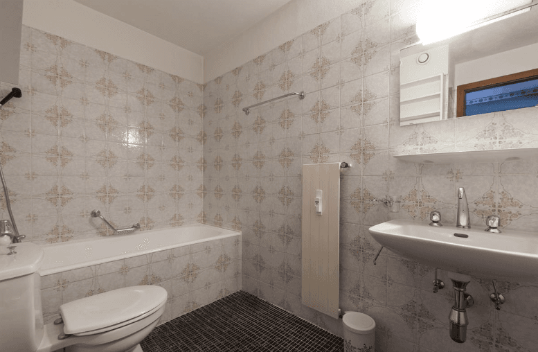 1479 – Appartement 5 pièces – 639.85 CHF – 170m²