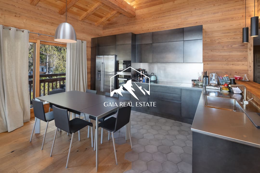 1838 – Appartement – 3600000CHF – 180 m²