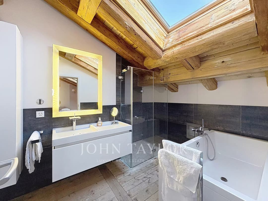 1813 – Appartment 5.5 pièces – 200 m2