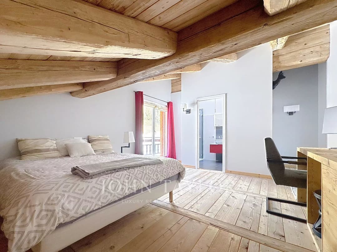 1813 – Appartment 5.5 pièces – 200 m2