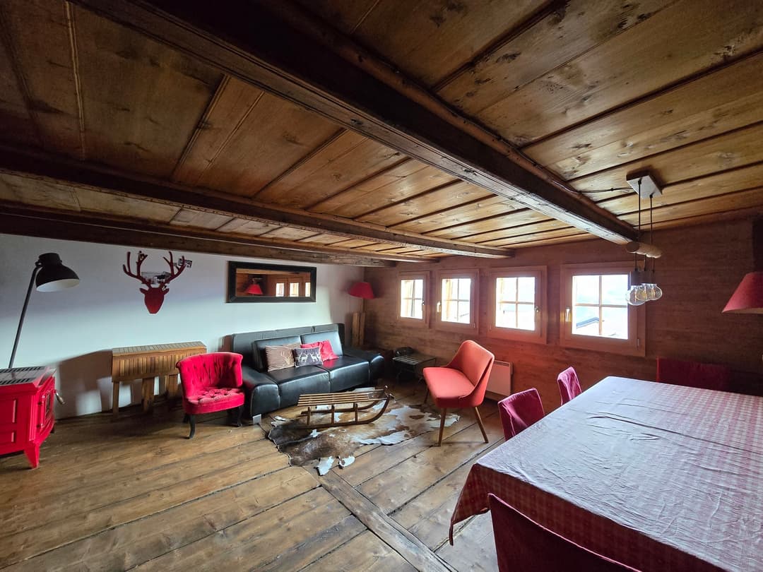 1974 – Appartement 4.5 pièces – 600000 CHF – 156 m²