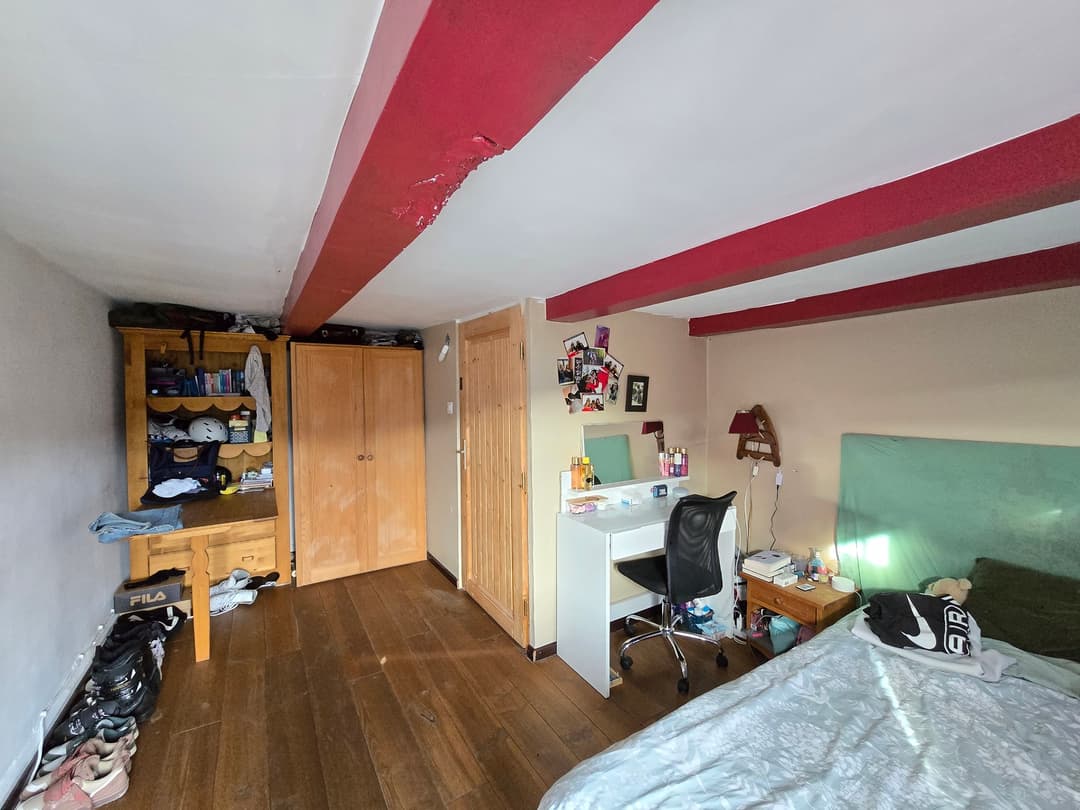 1974 – Appartement 4.5 pièces – 600000 CHF – 156 m²