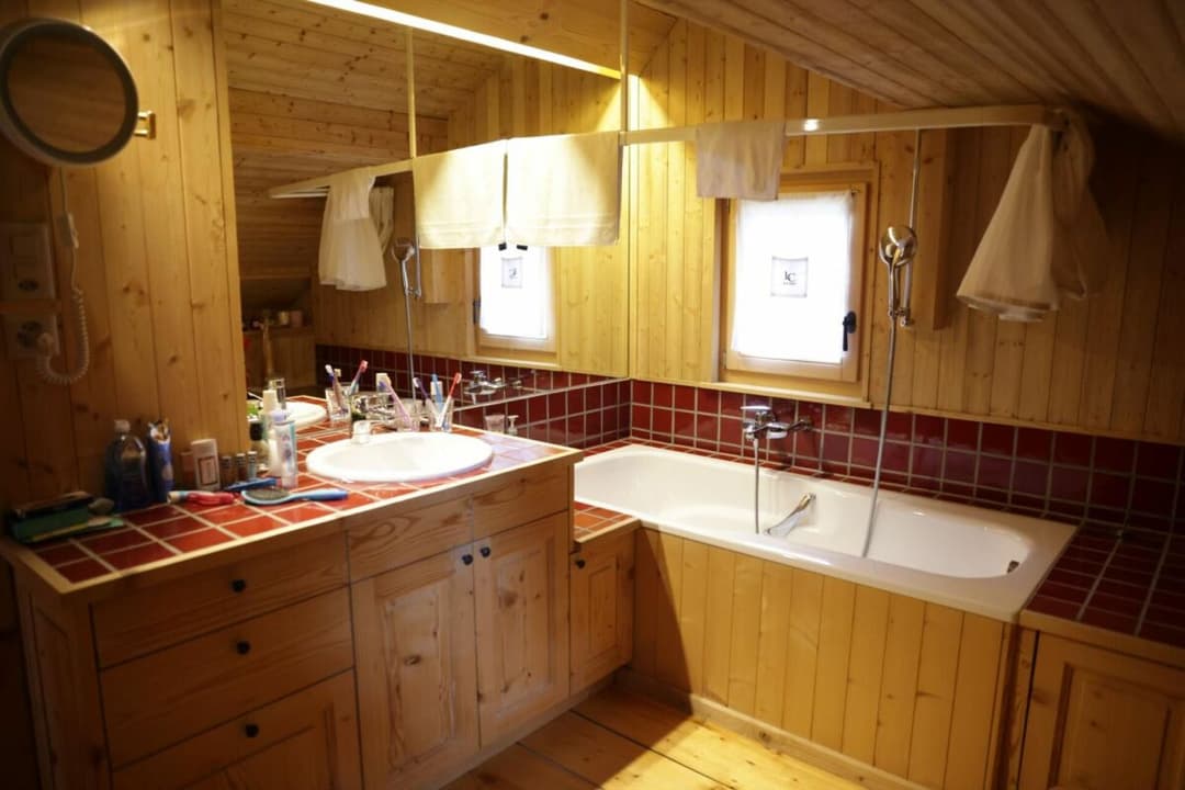 1560 – Maison – 4.5pièces – 4300CHF – 180m²