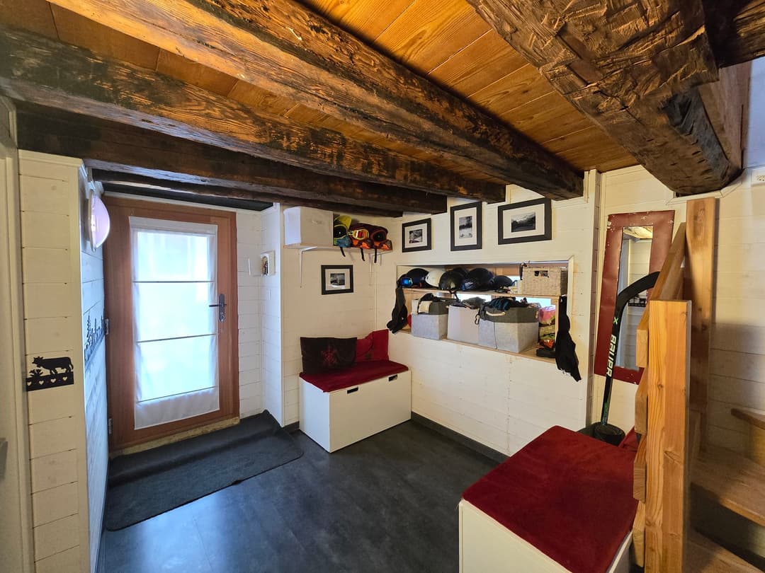 1974 – Appartement 4.5 pièces – 600000 CHF – 156 m²