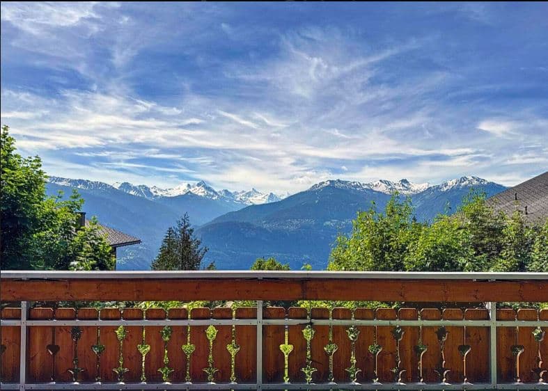 1557 – Appartement – 4.5pièces – 4500CHF – 160 m²