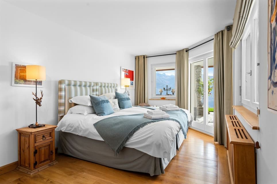 1880 – Maison – 9.5pièces – 569 m²