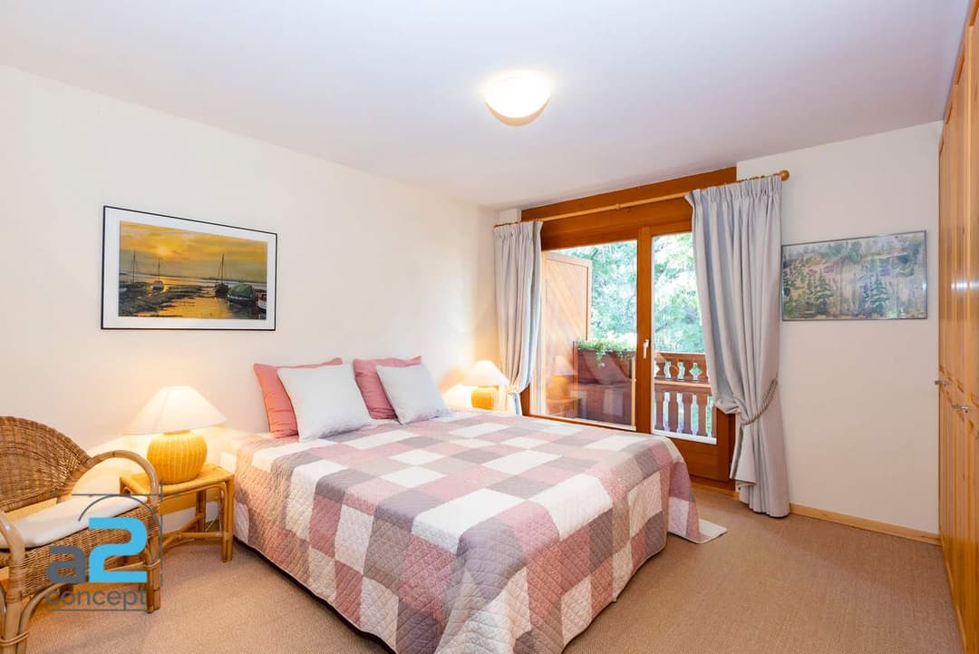 1657 – Apparetement 5.5 pièces – 3000 CHF – 172 m²