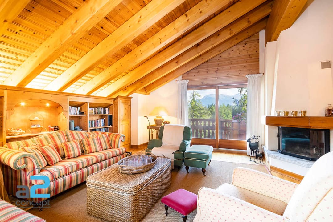 1657 – Apparetement 5.5 pièces – 3000 CHF – 172 m²