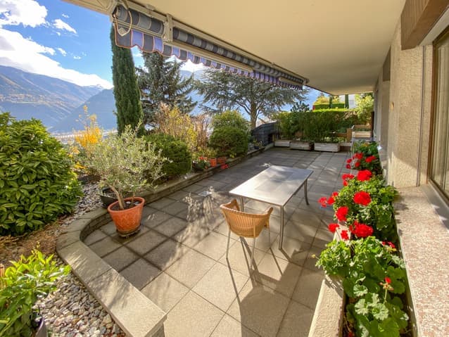 2014 – Appartement 7 pièces – 323 m²