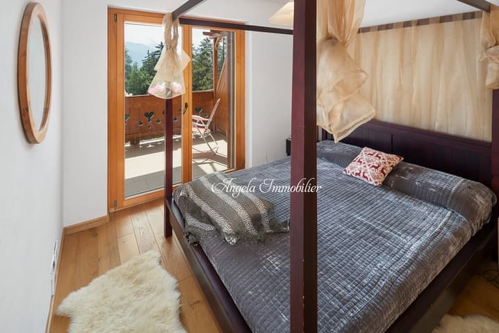 2063 – Appartement 2 pièces – 1050000CHF – 86m²