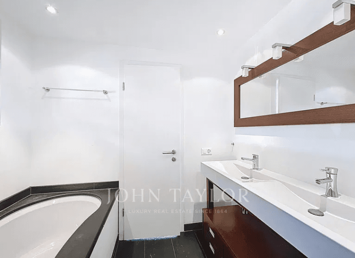 2039 – Appartement 4,5 pièces – 2110000 CHF – 152m²