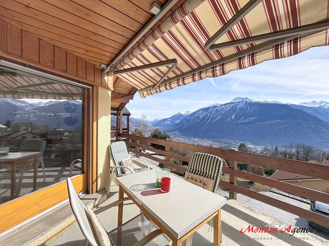 2047 – Appartement 4.5 pièces – 605000 CHF – 100 m²