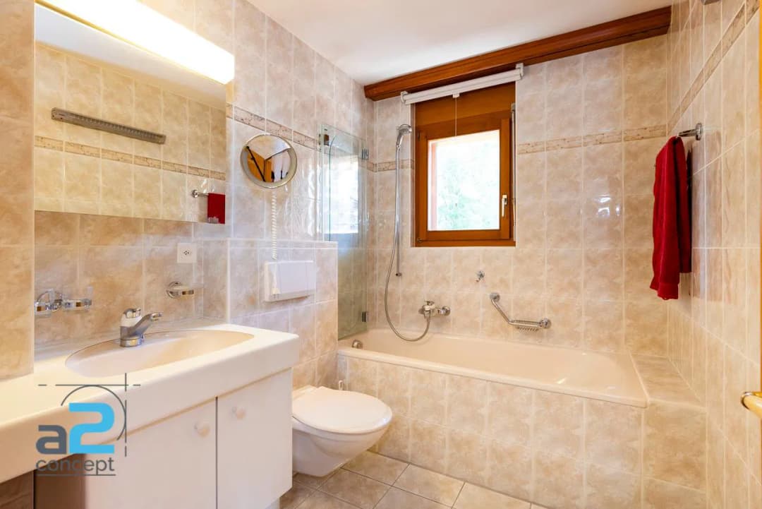 1657 – Apparetement 5.5 pièces – 3000 CHF – 172 m²