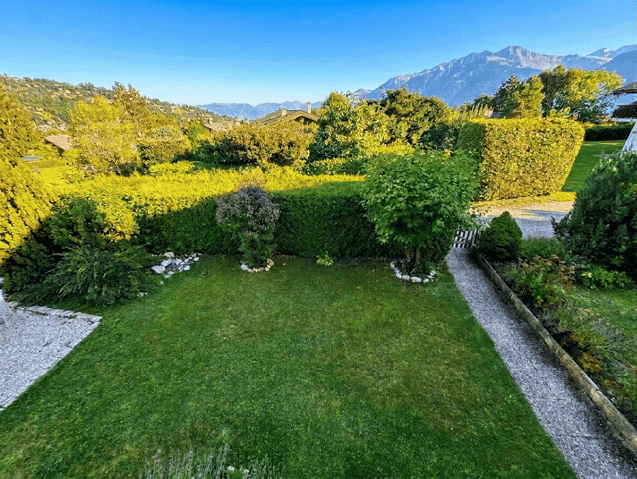 1761 – Maison 5 pièces – 5000 CHF – 210 m²