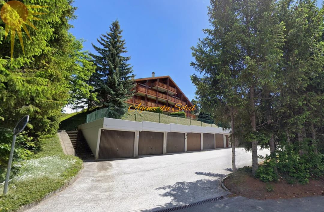 1772 – Parking – 200CHF