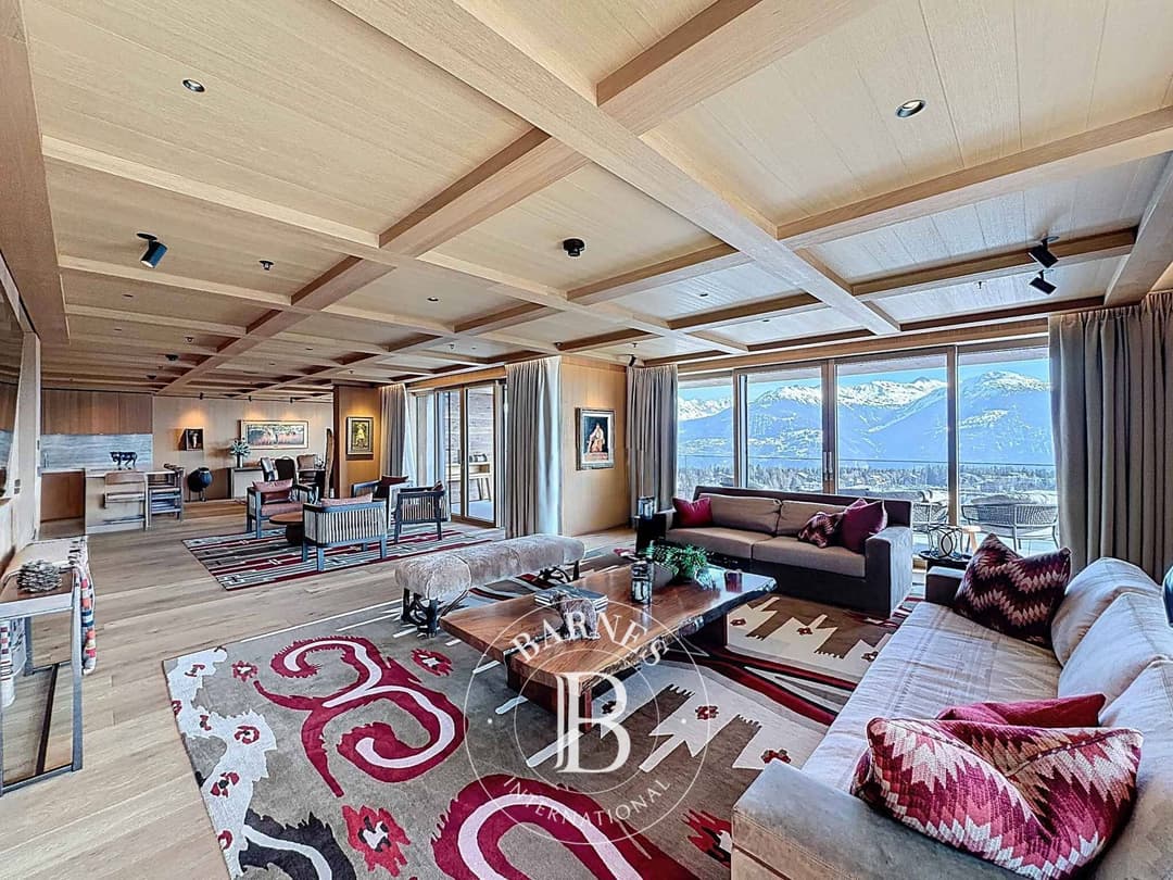 2175 – Appartement 3.5 pièces – 238 m²