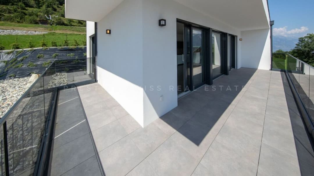 2143 – Maison 5 pièces – 2100000 CHF – 328 m²