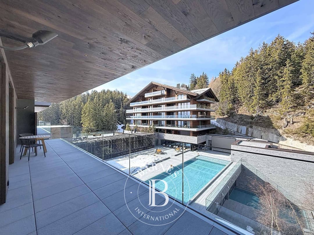 2173 – Appartement 4.5 pièces – 238 m²