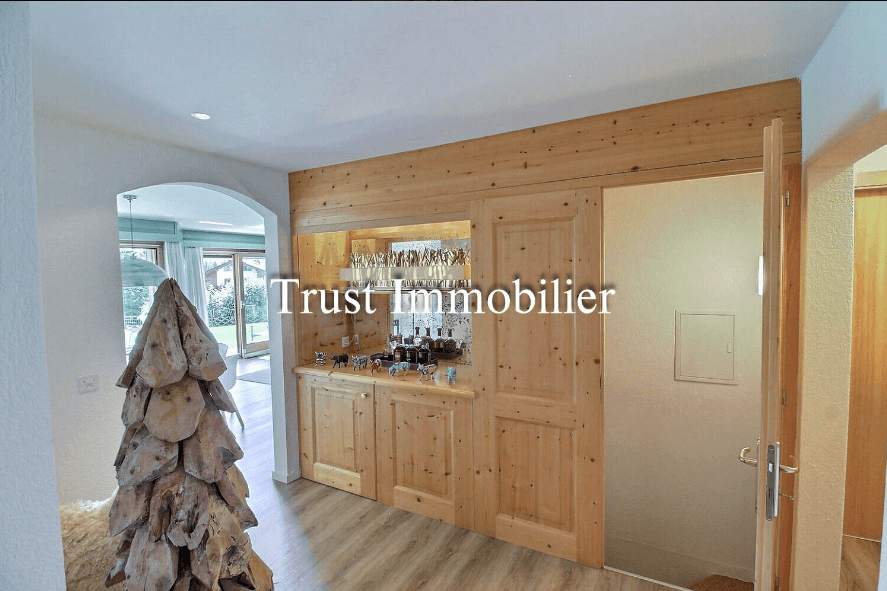 2192 -Appartement 4.5 pièces – 1560000 CHF – 120 m²