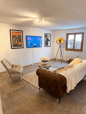 1761 – Maison 5 pièces – 5000 CHF – 210 m²