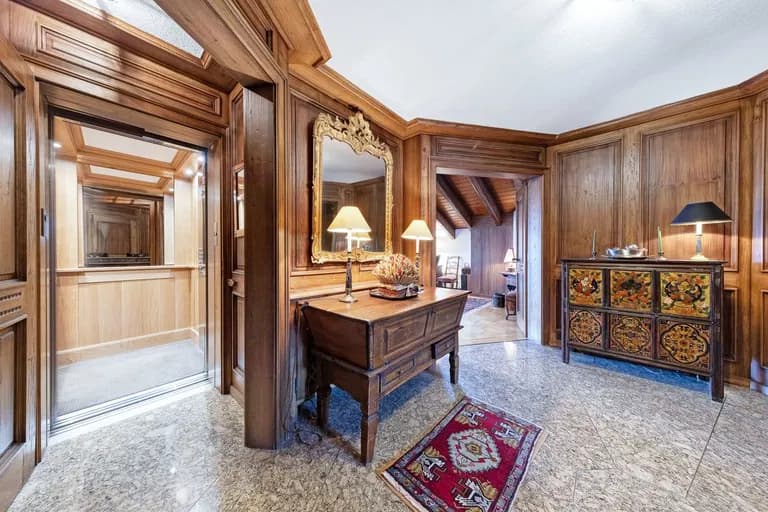 2198 – Appartement – 5.5pièces -5000000CHF – 206 m²