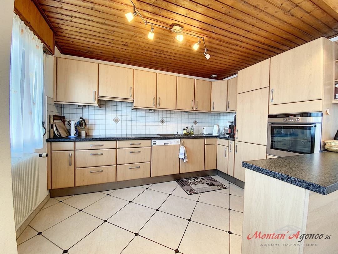 1774 – Appartement 4 pièces – 2500CHF