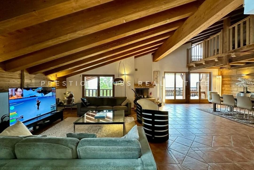 2137 – Appartement 6 pièces – 2650000CHF – 288m²