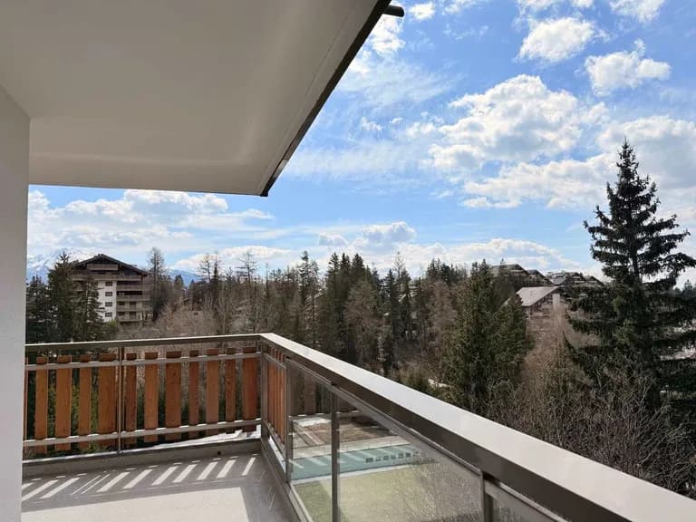 1815 – Appartement 4.5 pièces – 2700 CHF –